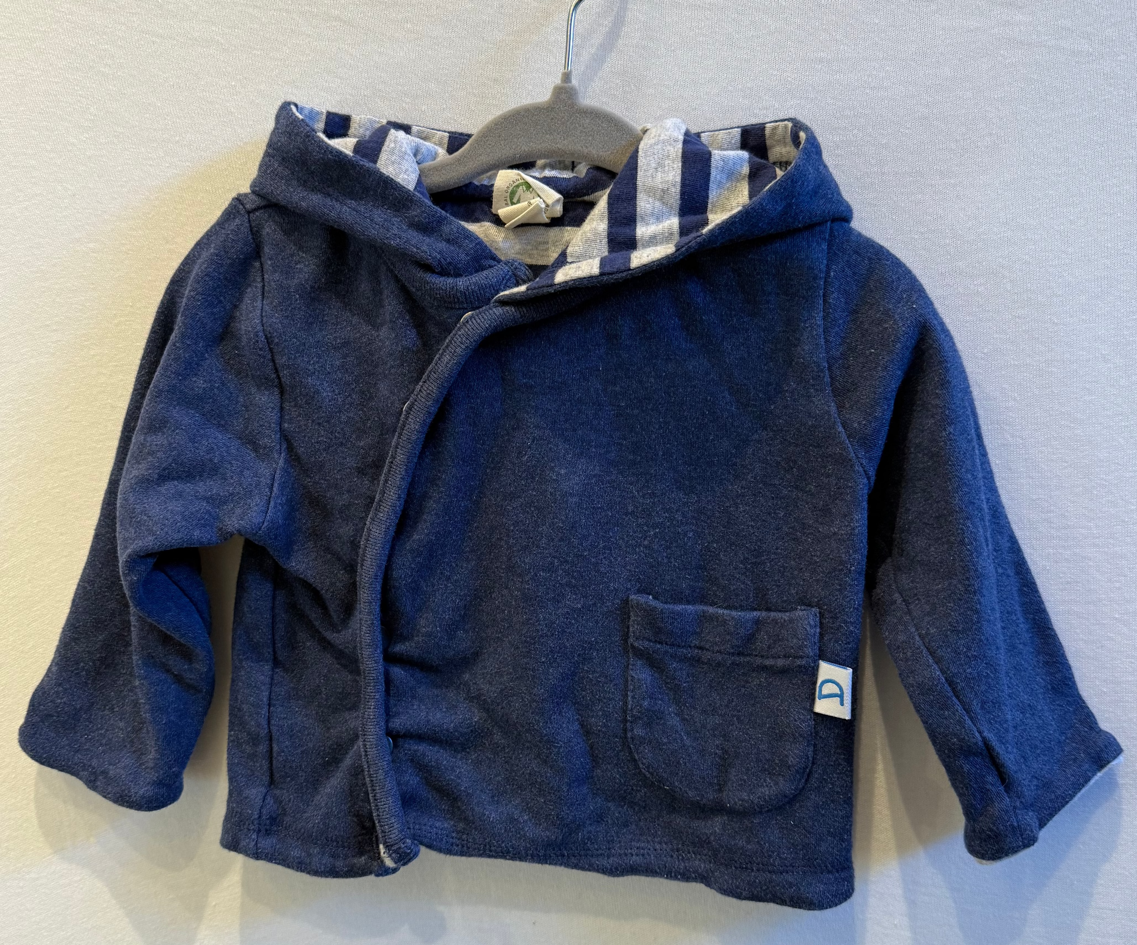 Jäckchen mit Druckknöpfen Größe 68